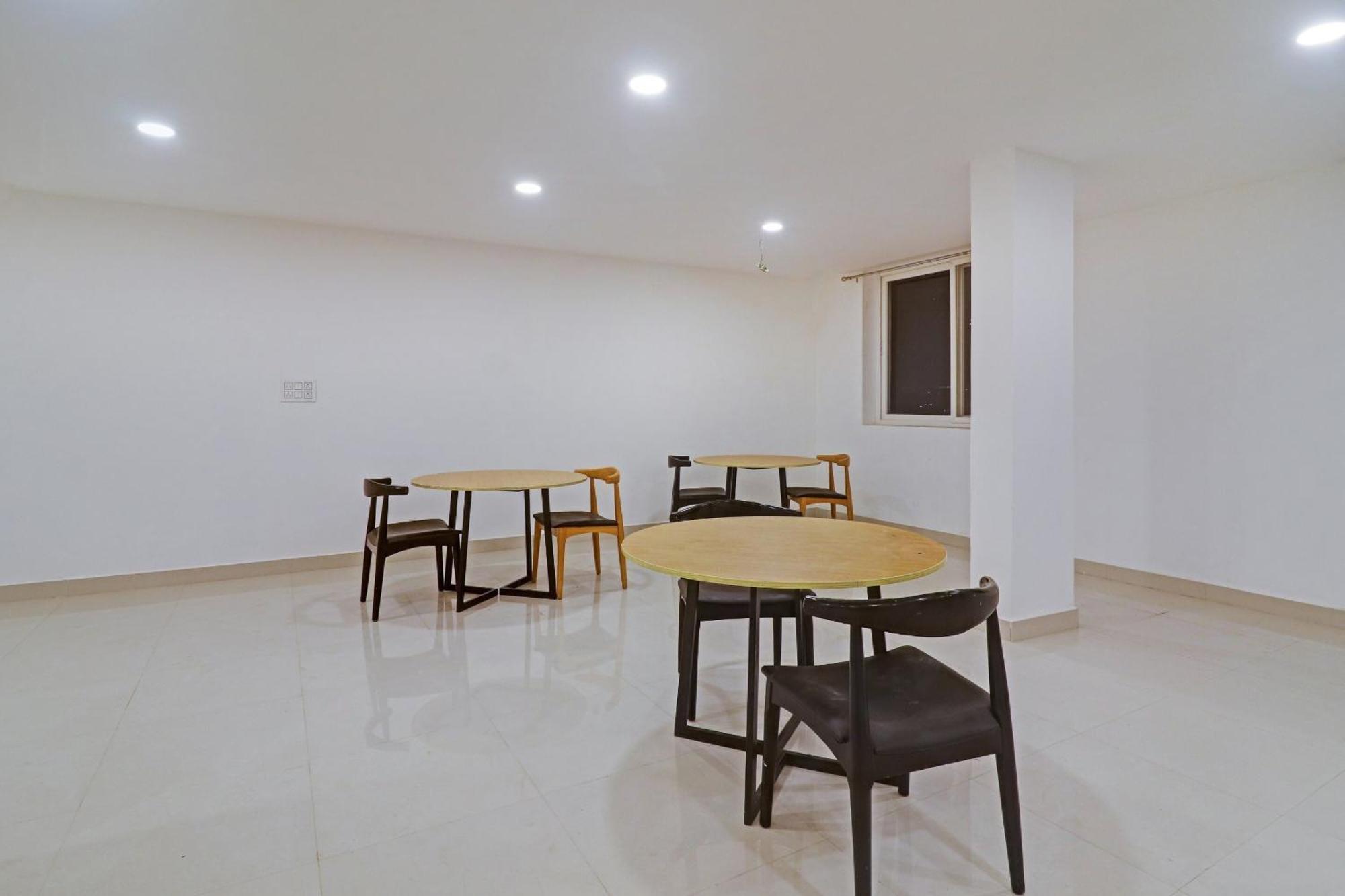 Super Townhouse Che Sigma Hotel Hyderabad