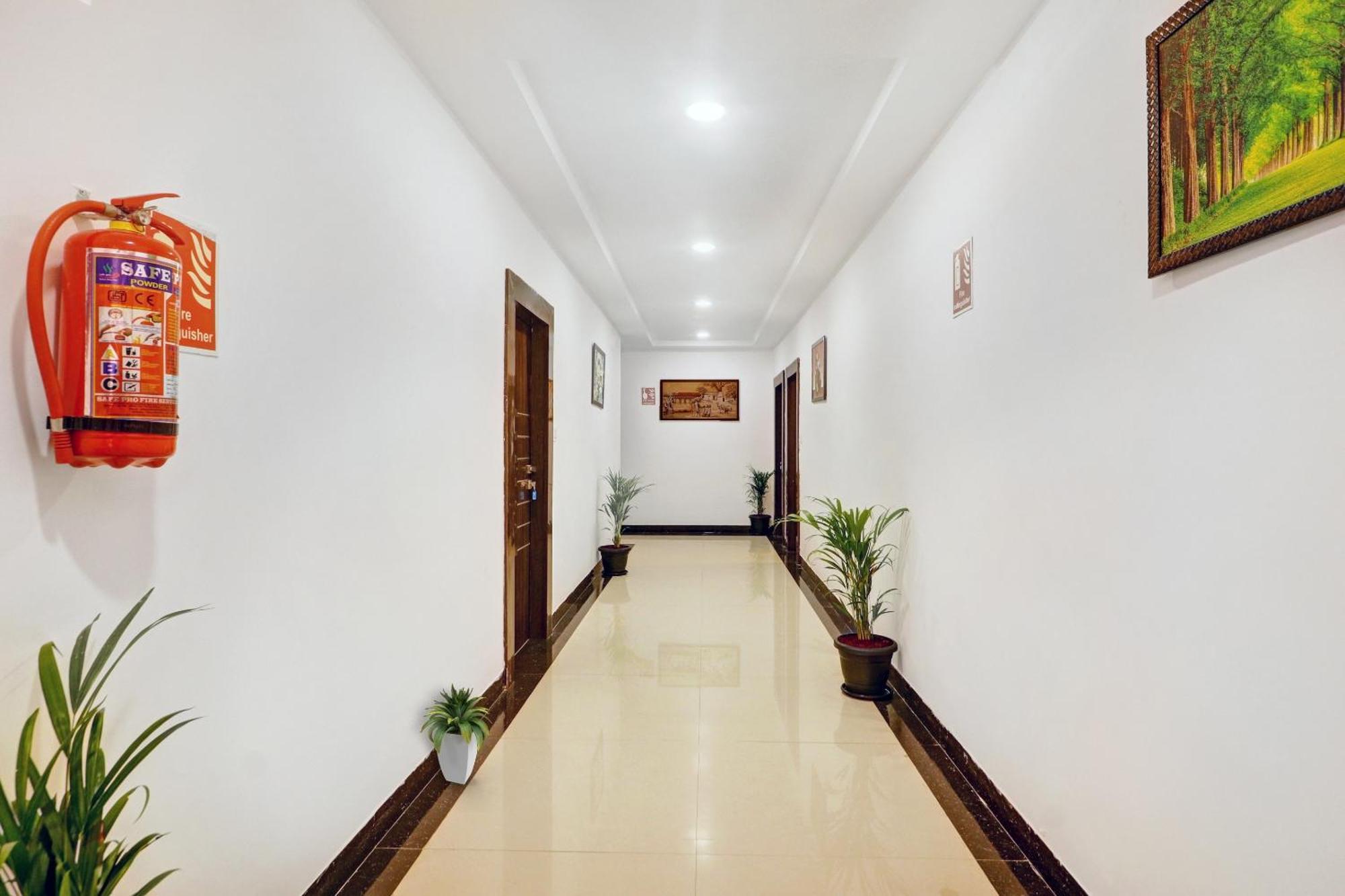 Super Townhouse Rcc Park View 4* Hyderabad