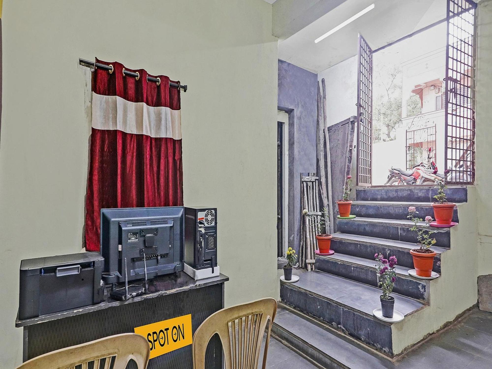 O Sree Krishna Hotel