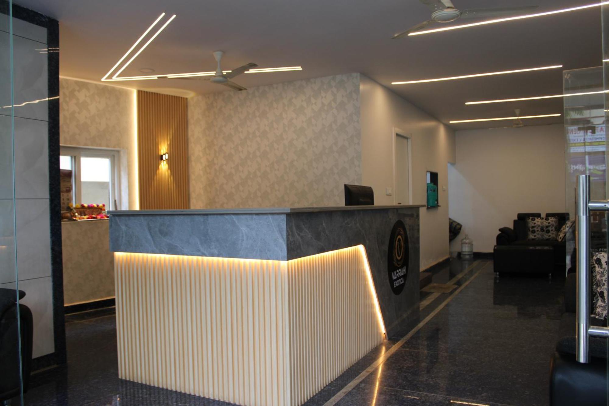 Vaarahi Chanda Nagar, Near Hitech 3* Hyderabad