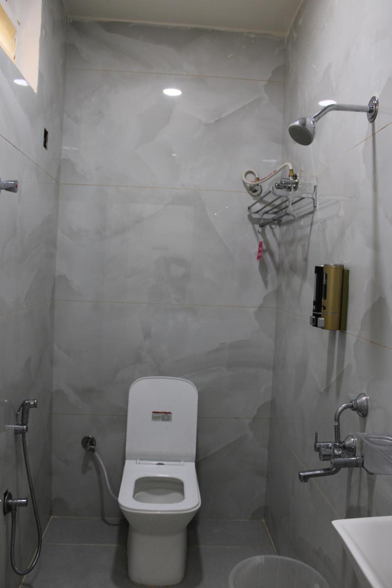 Vaarahi Chanda Nagar, Near Hitech Hotel Hyderabad