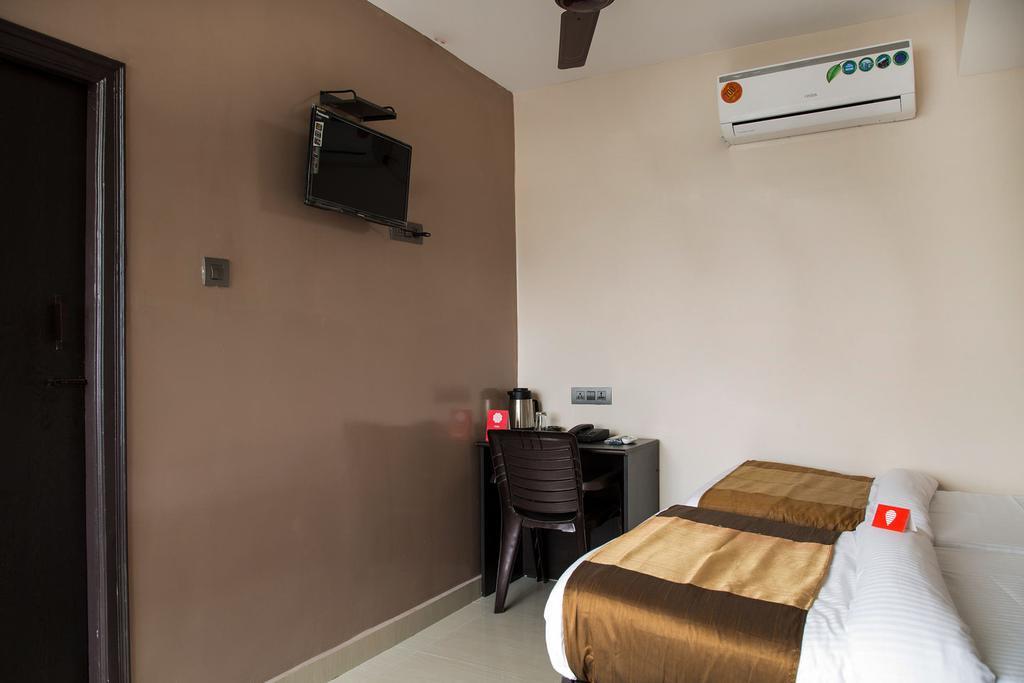 Dwaraka Lodge