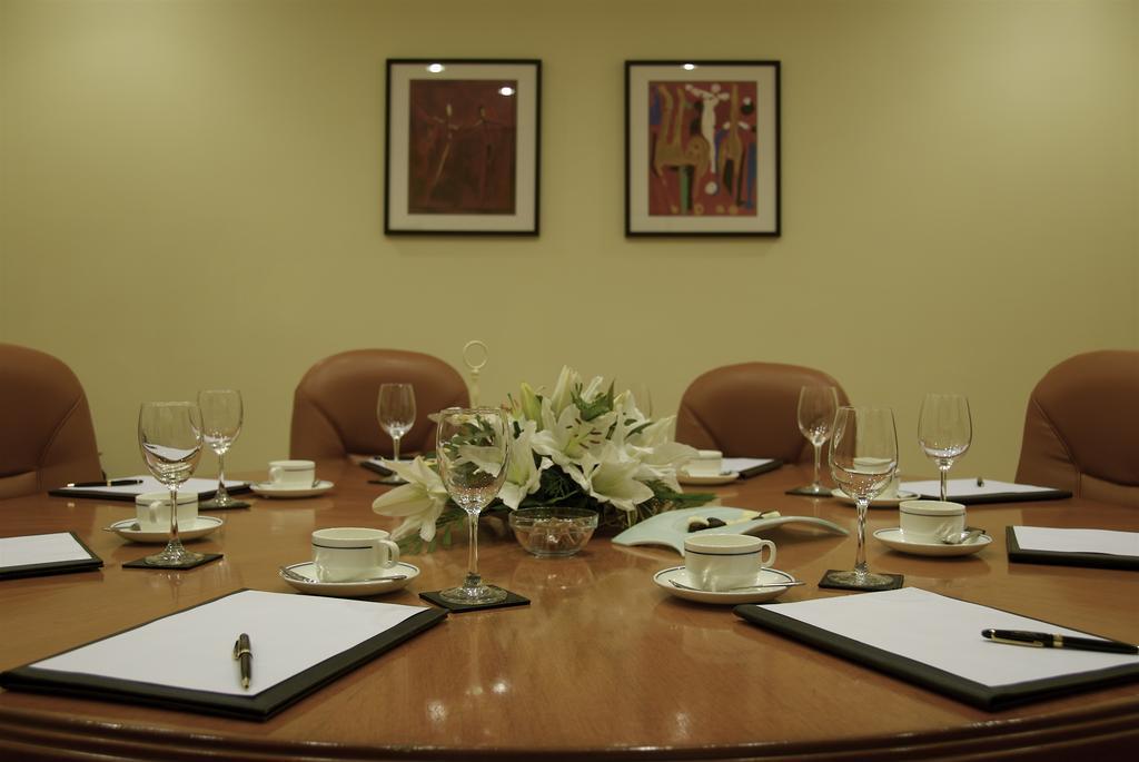 Taj Deccan Hotel 5*