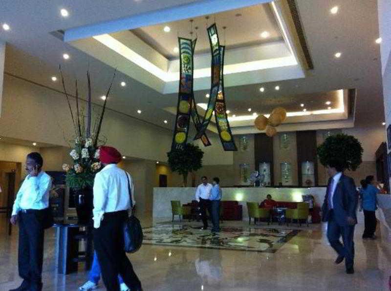 Lemon Tree Premier Hitec 5*