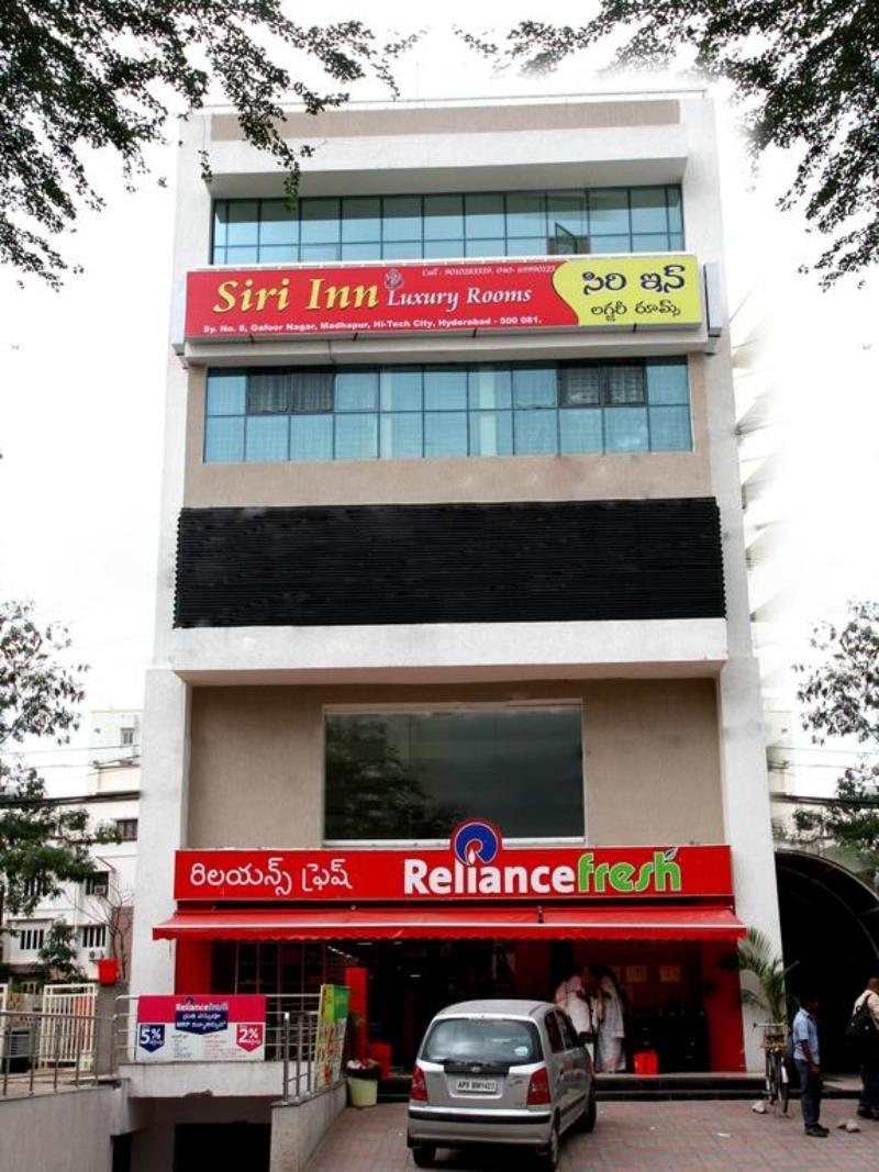 Fabhotel Siri Madhapur - Fully Vaccinated Staff 3*