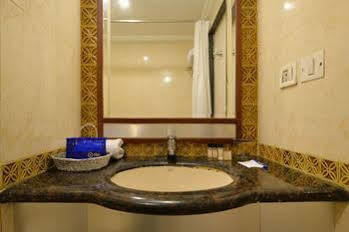 Oyo Premium Somajiguda 3* Hyderabad