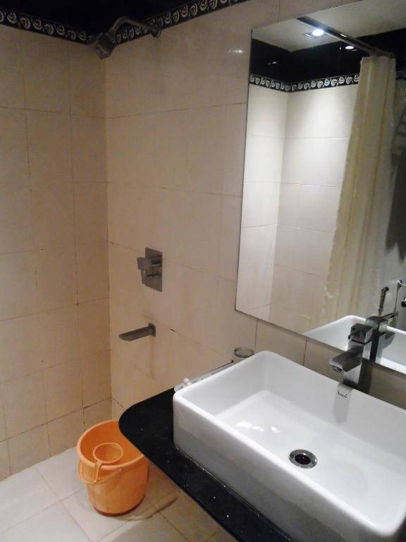 Woodbridge Grand 2* Hyderabad