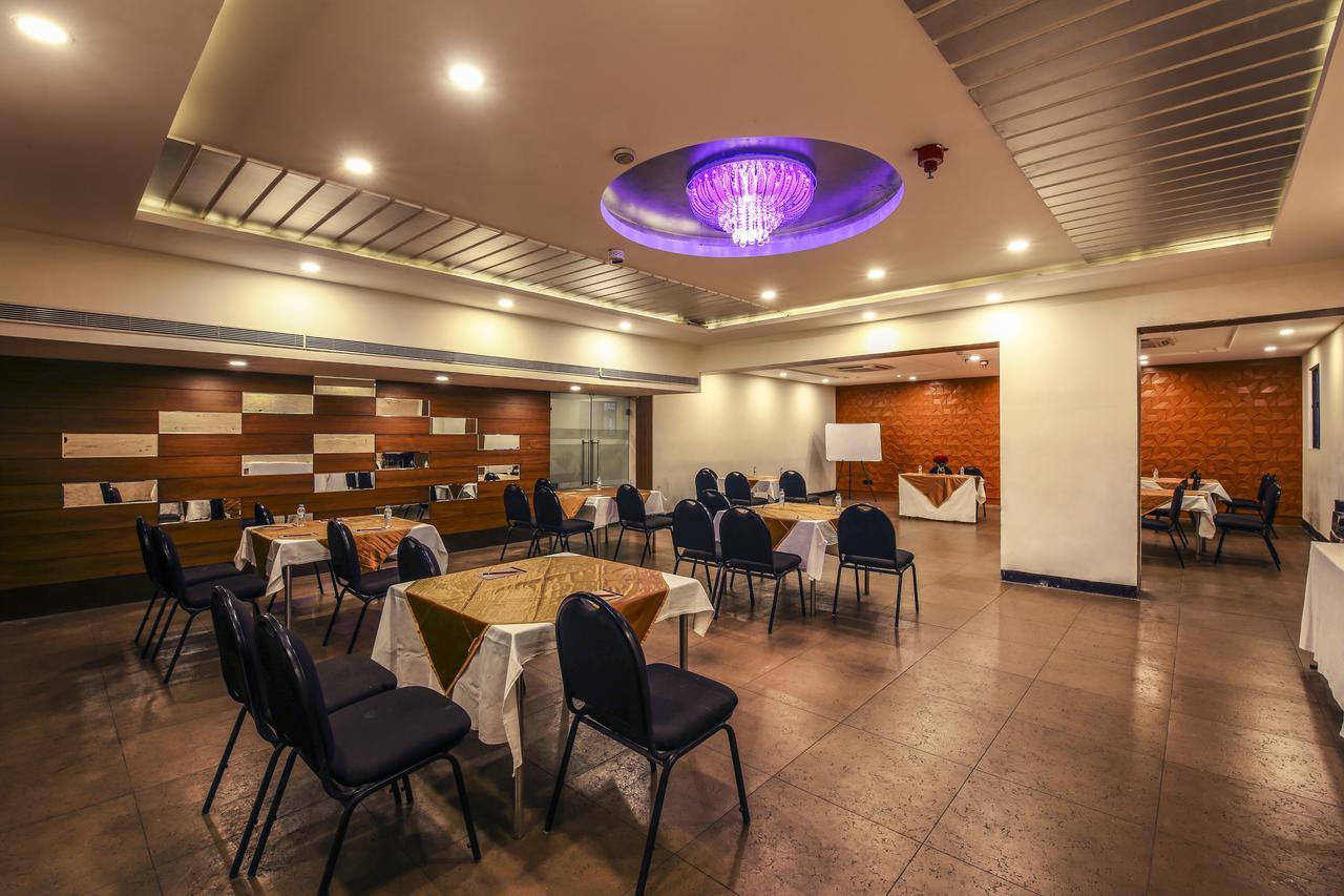 Ebony Boutique 3*