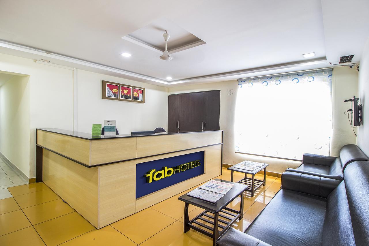 Fabhotel Siri Madhapur - Fully Vaccinated Staff Hotel 3*