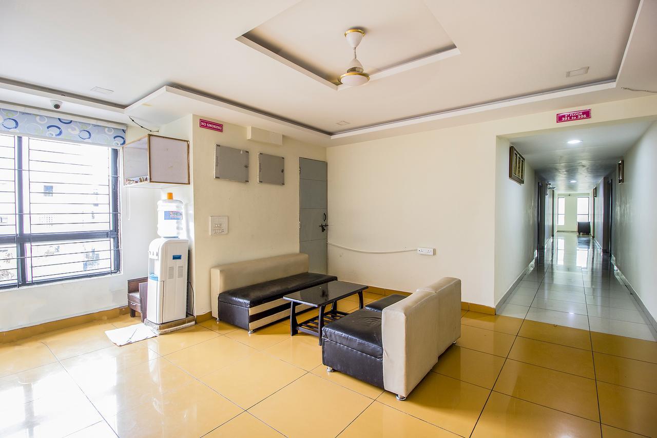 Fabhotel Siri Madhapur - Fully Vaccinated Staff Hotel 3*