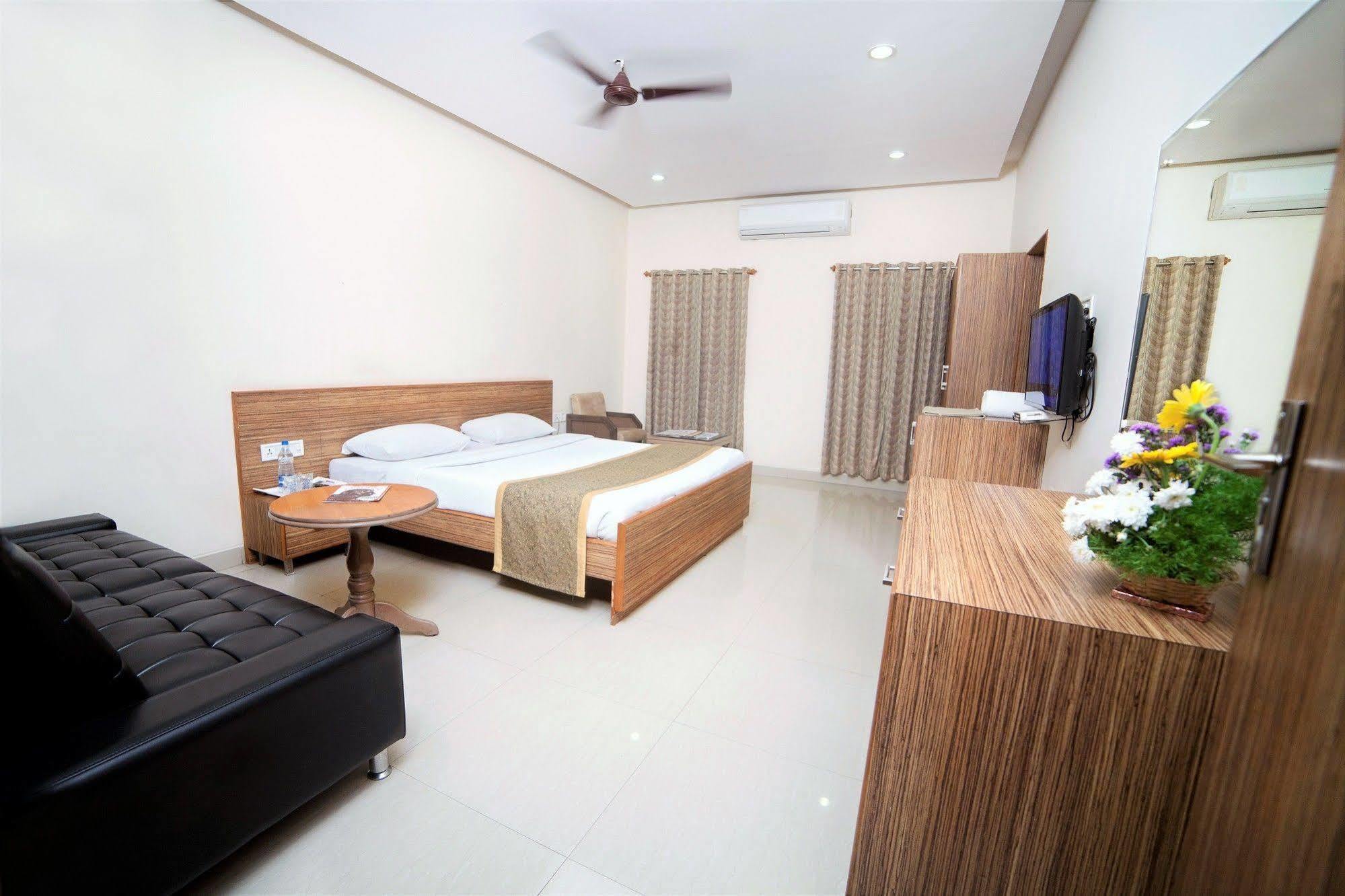 Hotel Taj Mahal Abids 2*