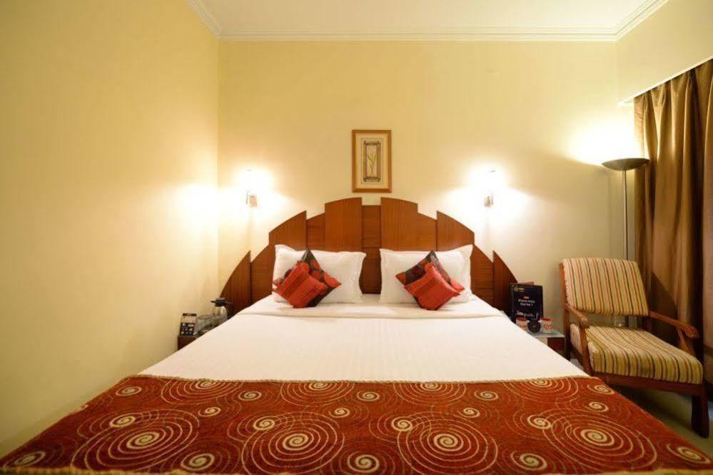 Oyo Premium Somajiguda Hotel