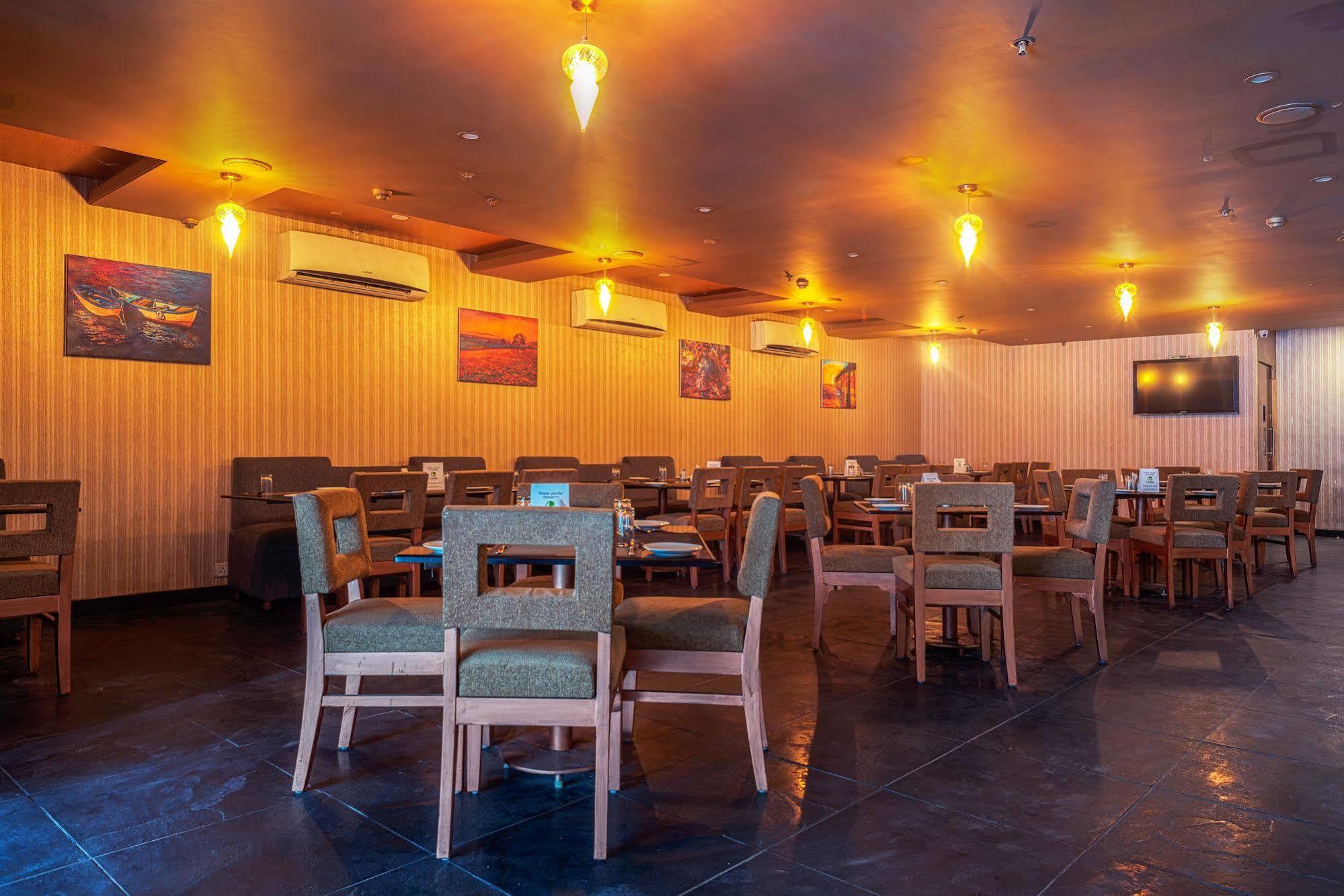 Treebo Trend Grand Plaza Nampally 3*