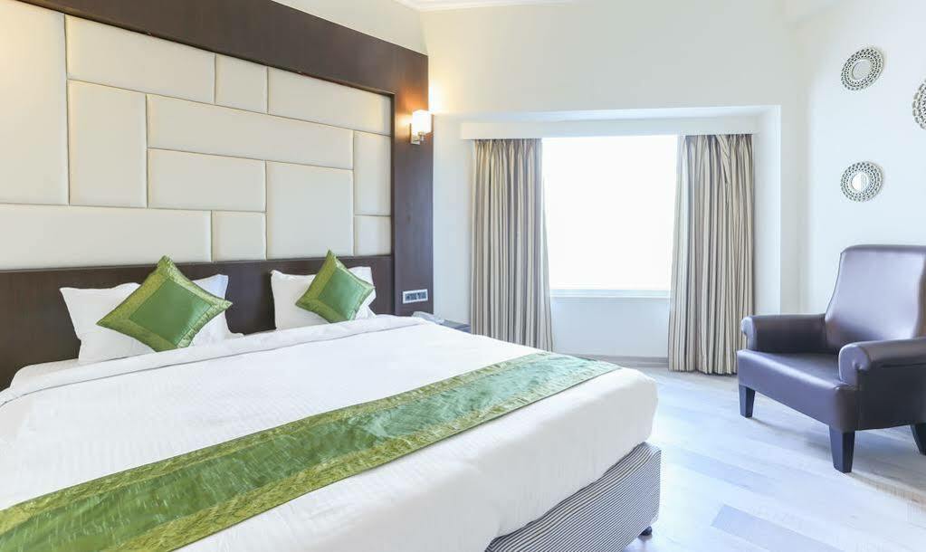 Woodbridge Grand Hotel