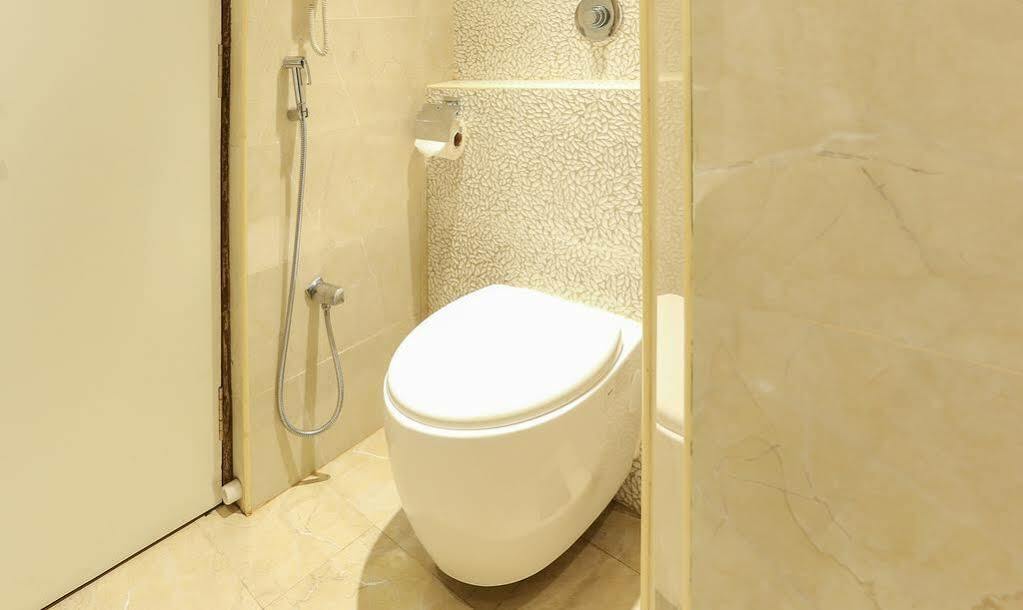 Hotel Woodbridge Grand 2*