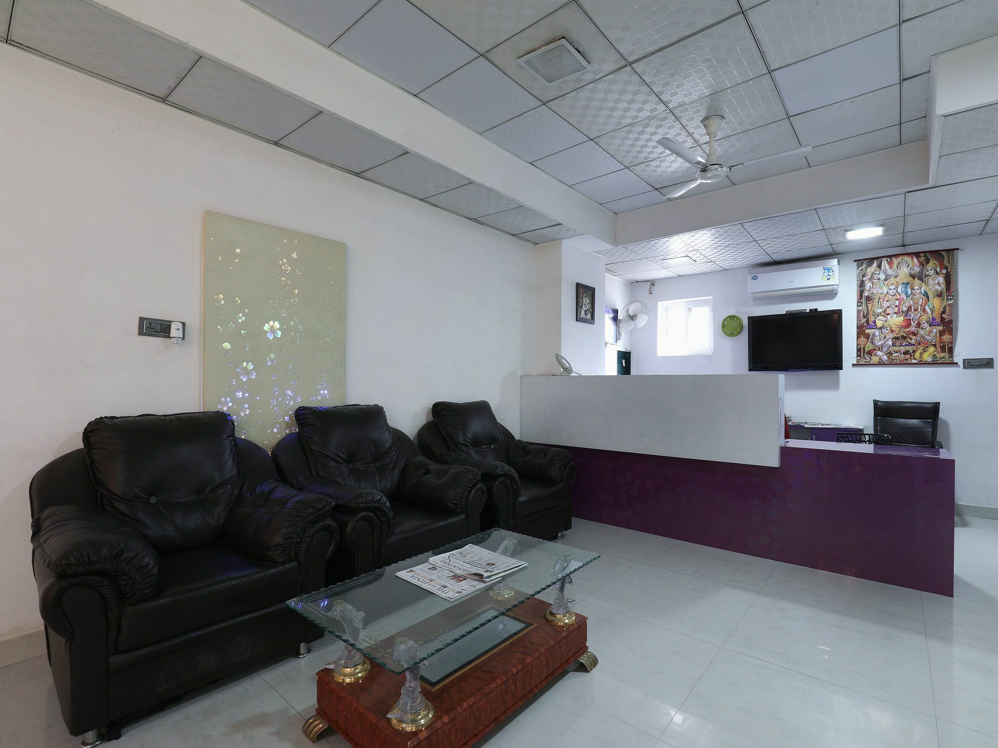 Hotel Oyo 986 Akhand Homes