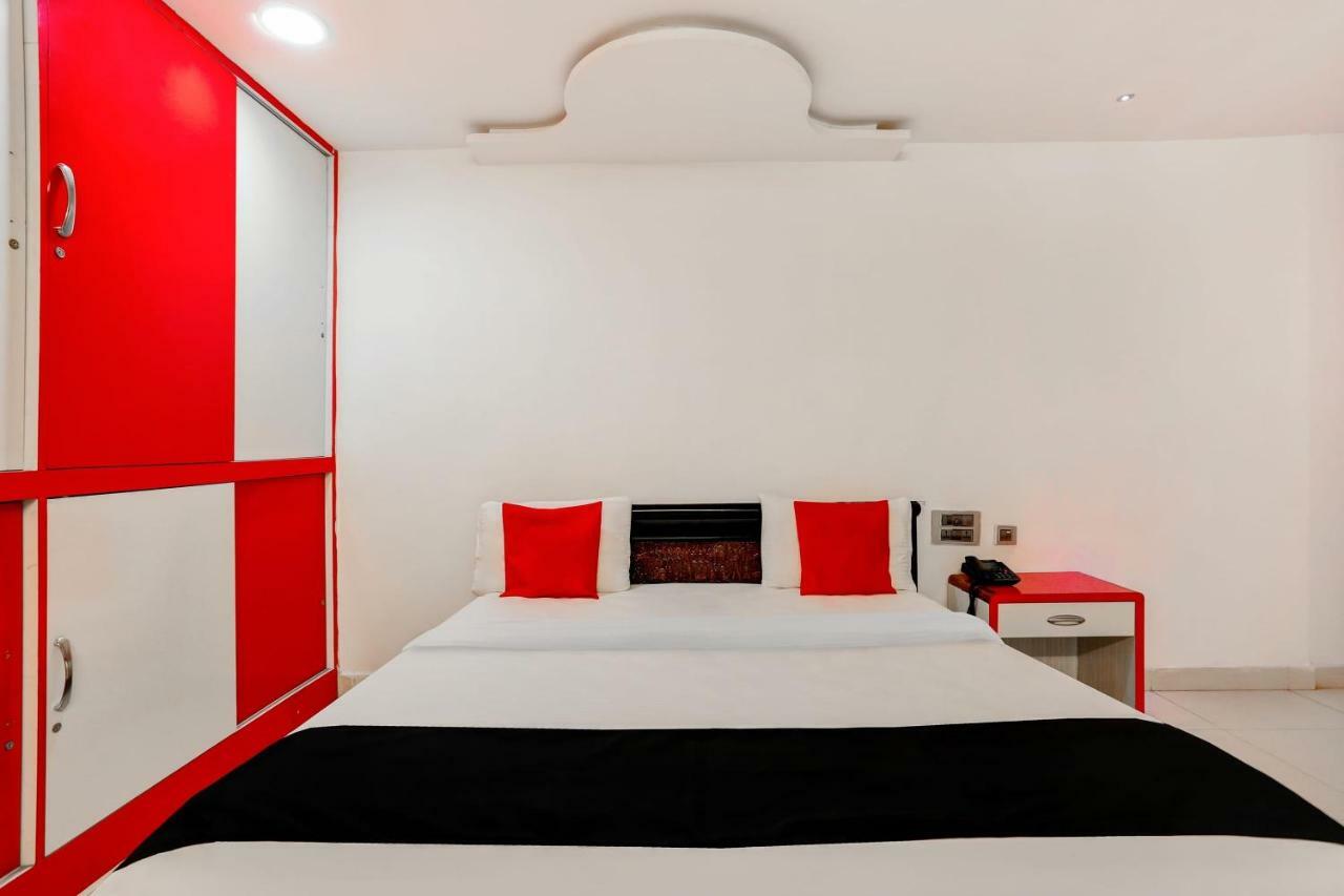Oyo 986 Akhand Homes 3*