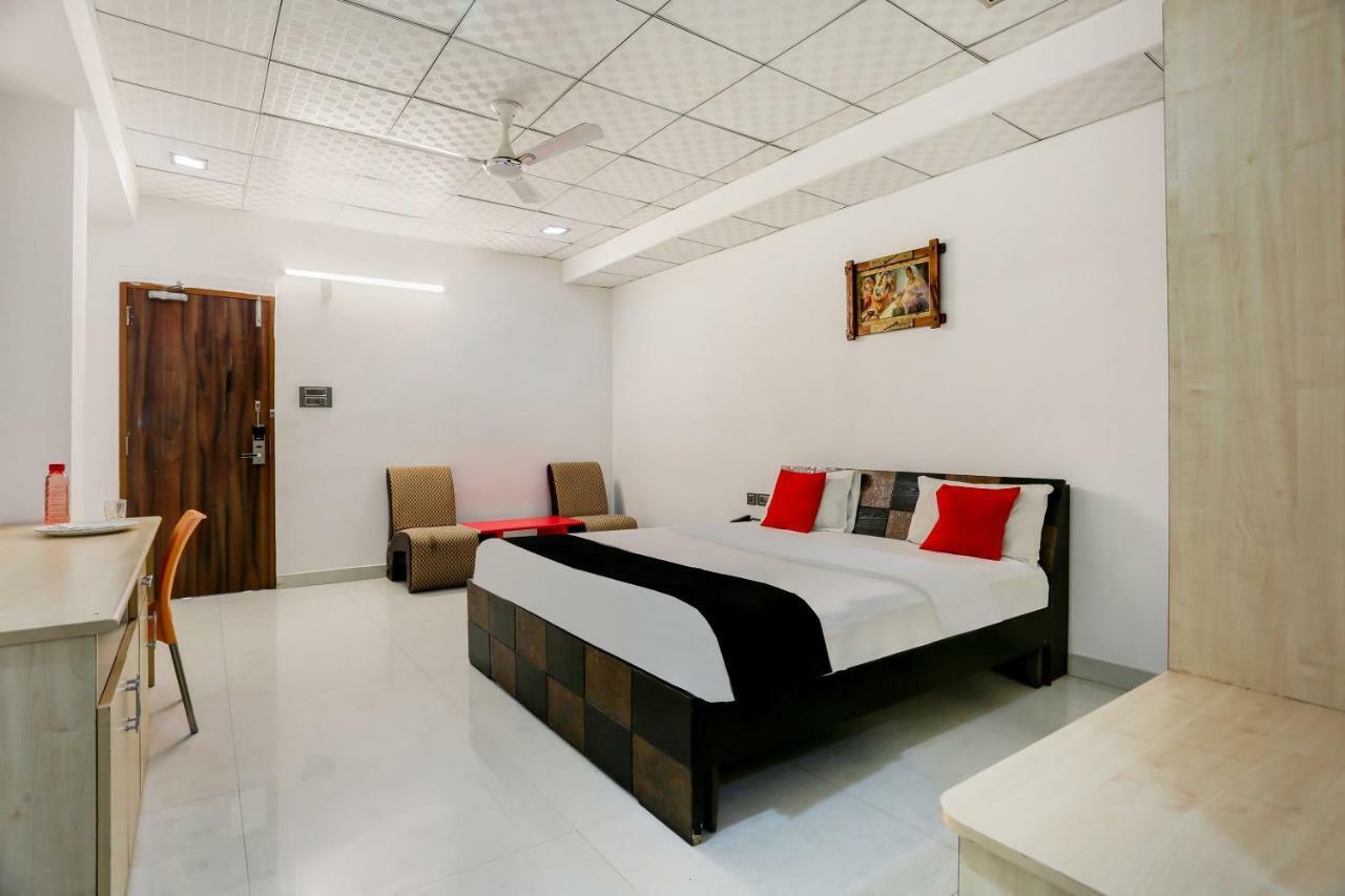 Oyo 986 Akhand Homes Hyderabad