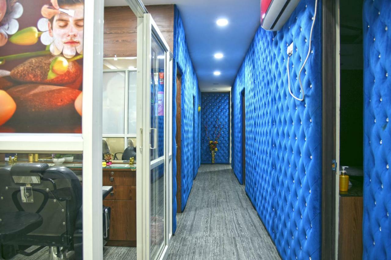 Quality Residency Hotel 3*