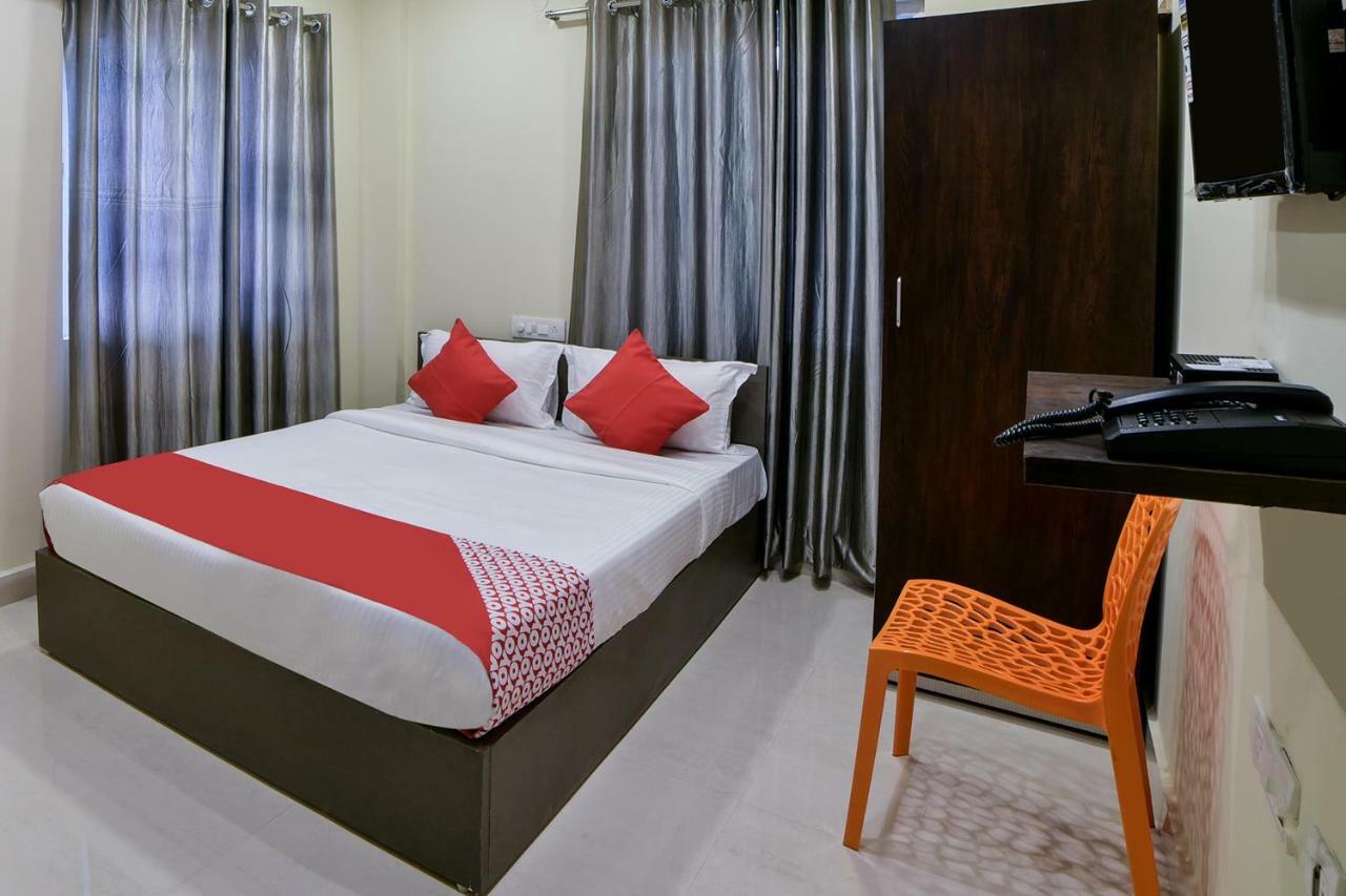 Oyo 16606 Iconic Living 3*
