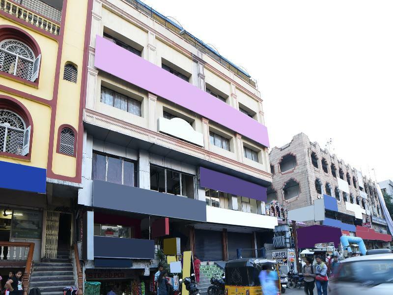 Oyo 16533 Sudarshan Hotel 3*