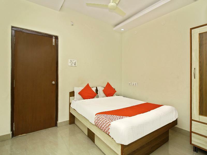 Hotel Oyo 28679 Sri Lakshmi Deluxe 2*