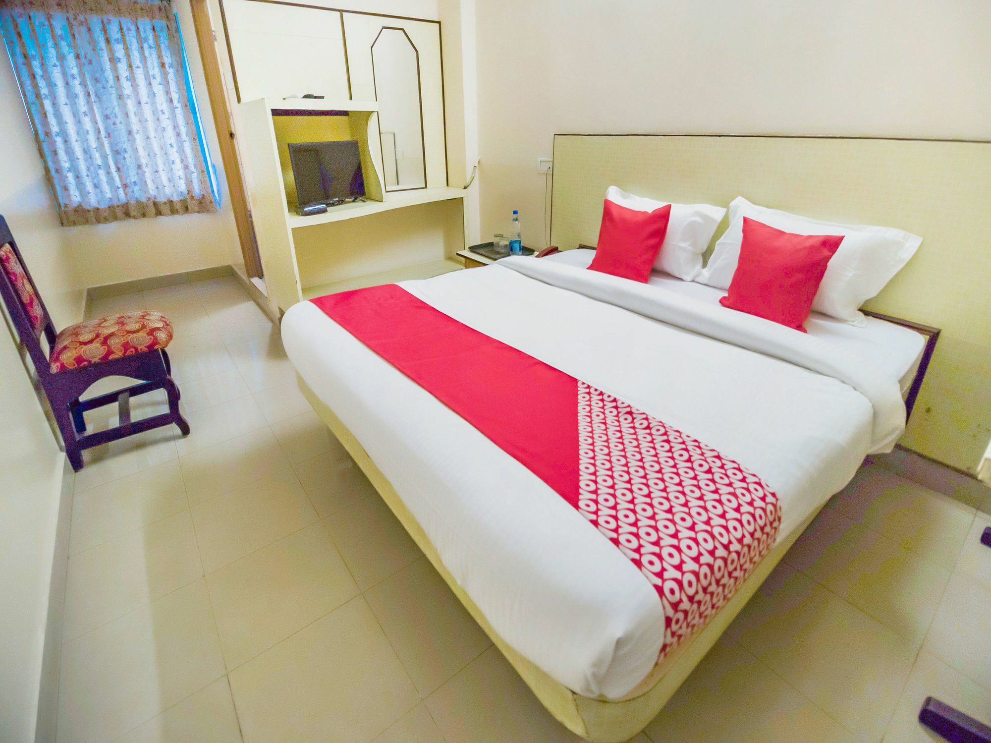 Oyo 13300 Anupama Residency Hyderabad