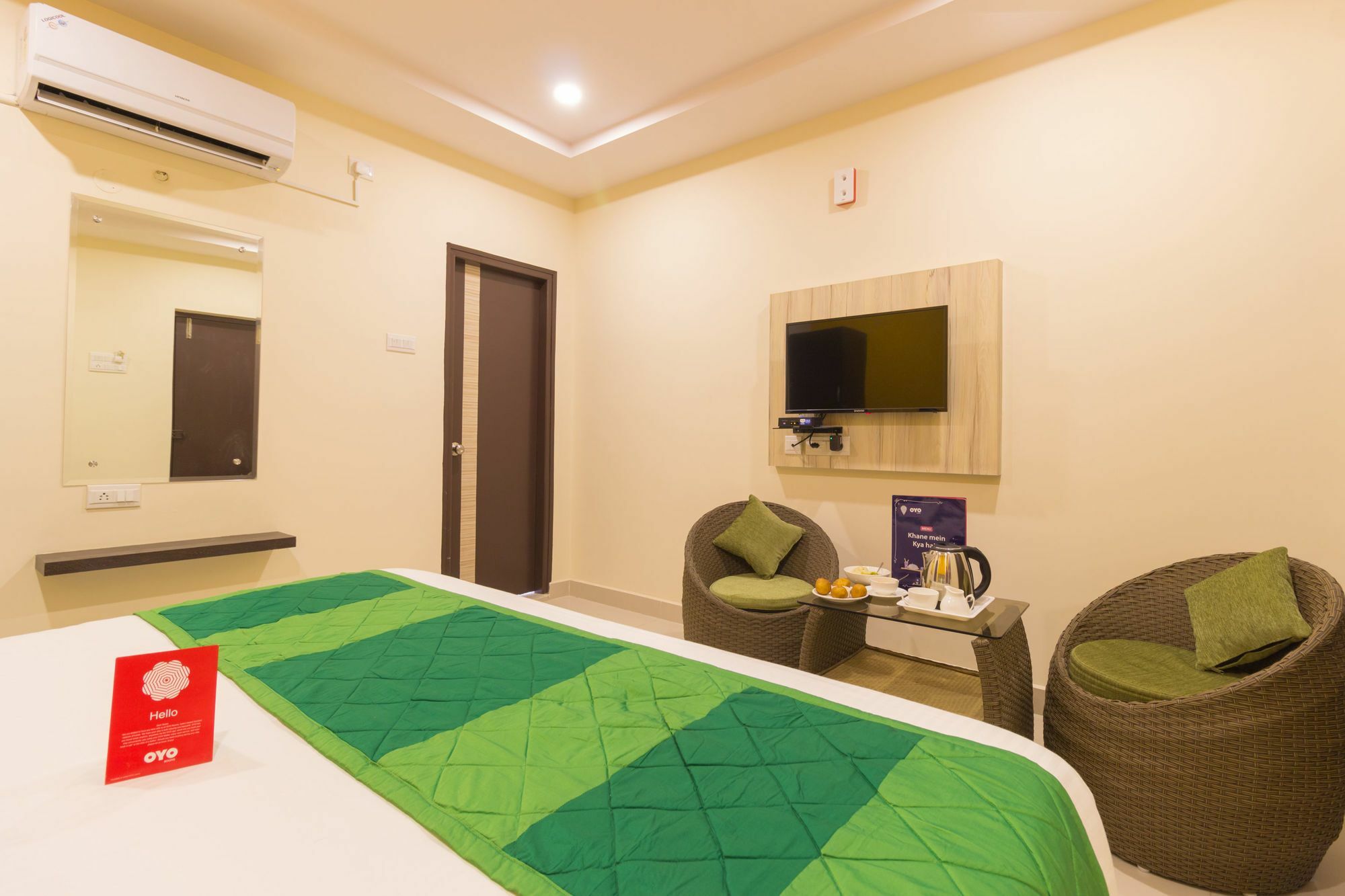 Oyo 8752 Treeinn Hytechs Hotel