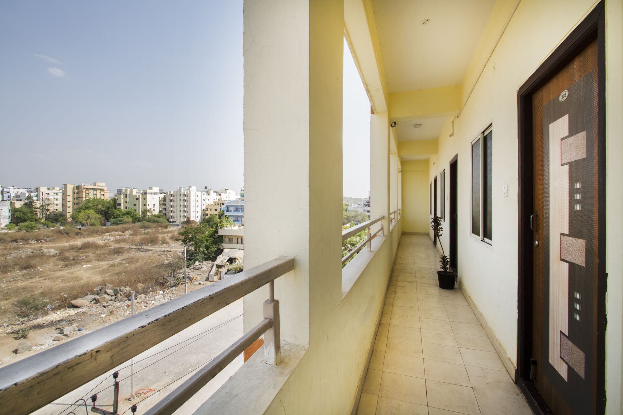 Hotel Oyo 5564 Hitech 2*
