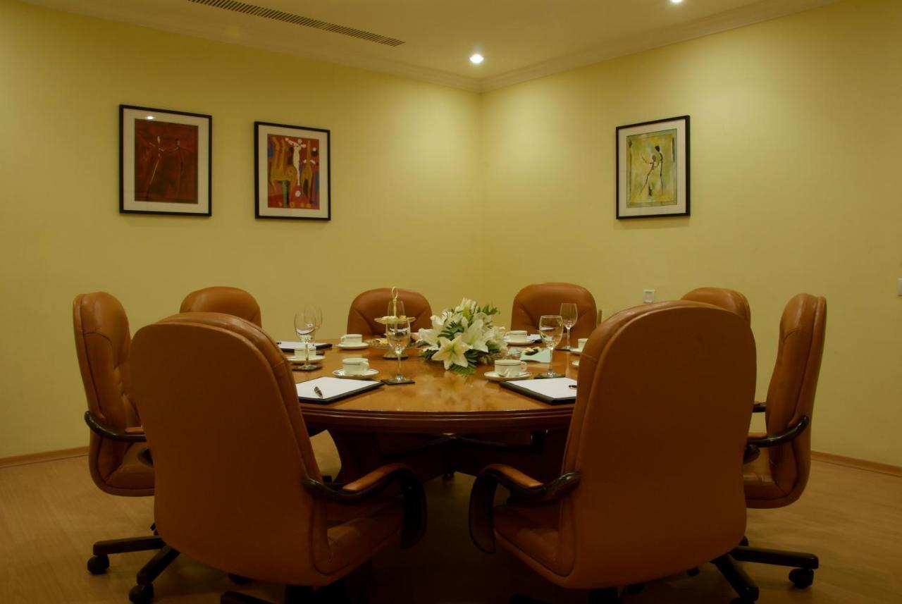 Taj Deccan Hotel 5*