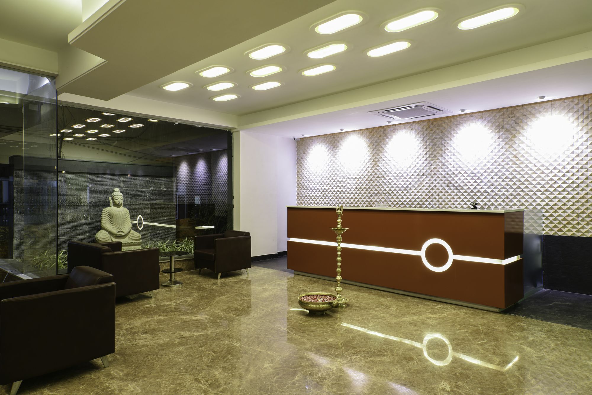 Hotel Fabhotel Prowell Caprock Hitech 3*