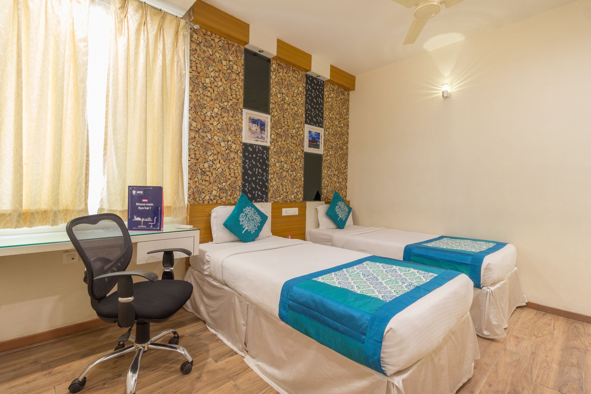 Oyo 9937 Eaglewood Hotel Hyderabad