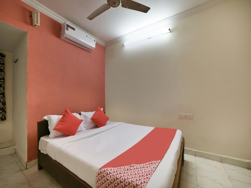 Oyo 16533 Sudarshan Hotel