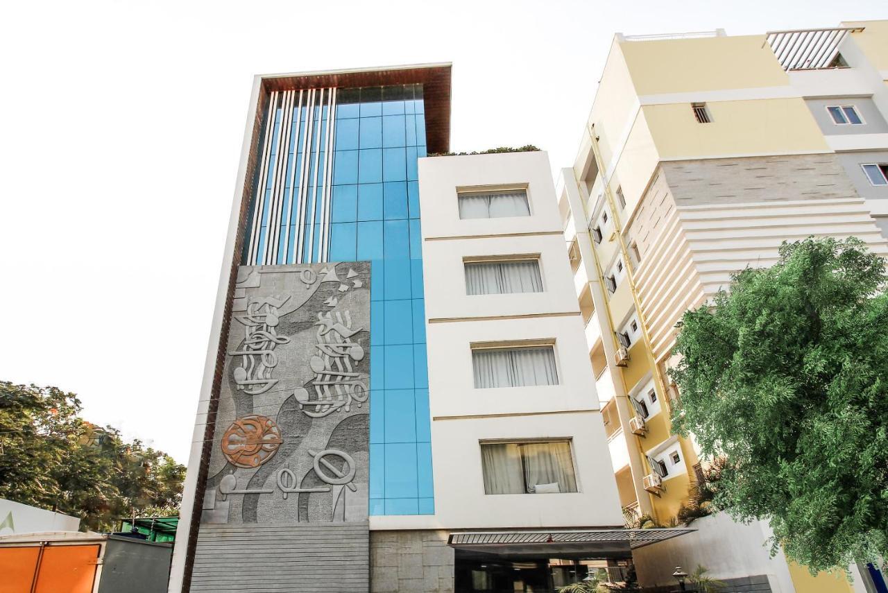 Oyo 14500 Hill View Hotel Hyderabad