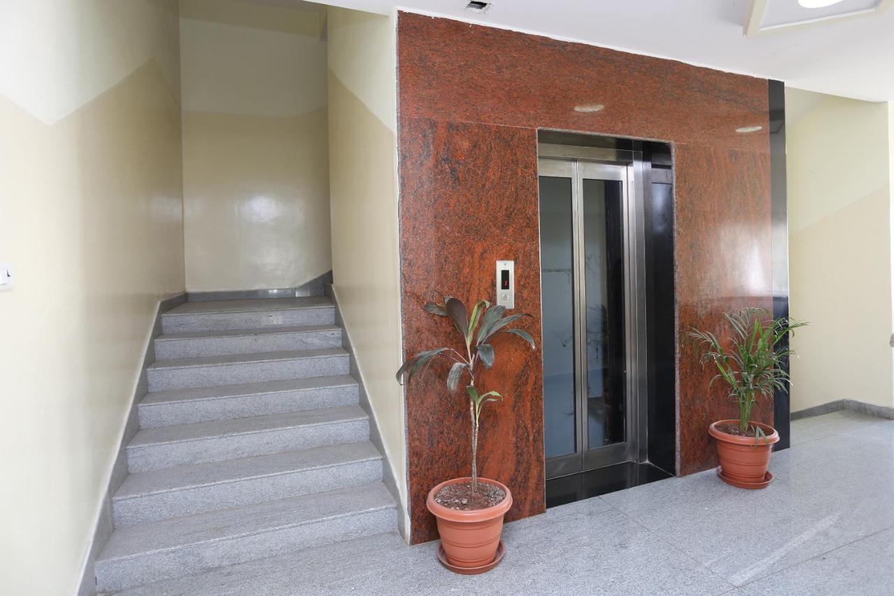Hotel Oyo 6661 Aurum Abode 3*