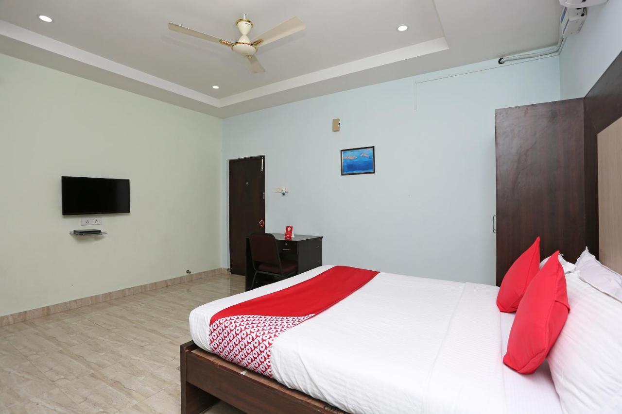 Oyo 6661 Aurum Abode 3*