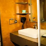 The Cent Hotel
