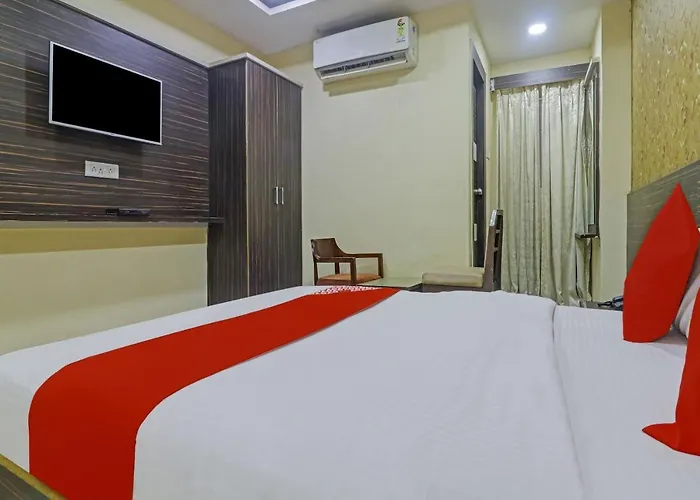 Oyo 76860 Hotel Sai Residency