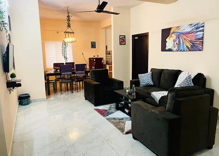 Charter Stays 3Bhk Luxurious Flat In Manikonda