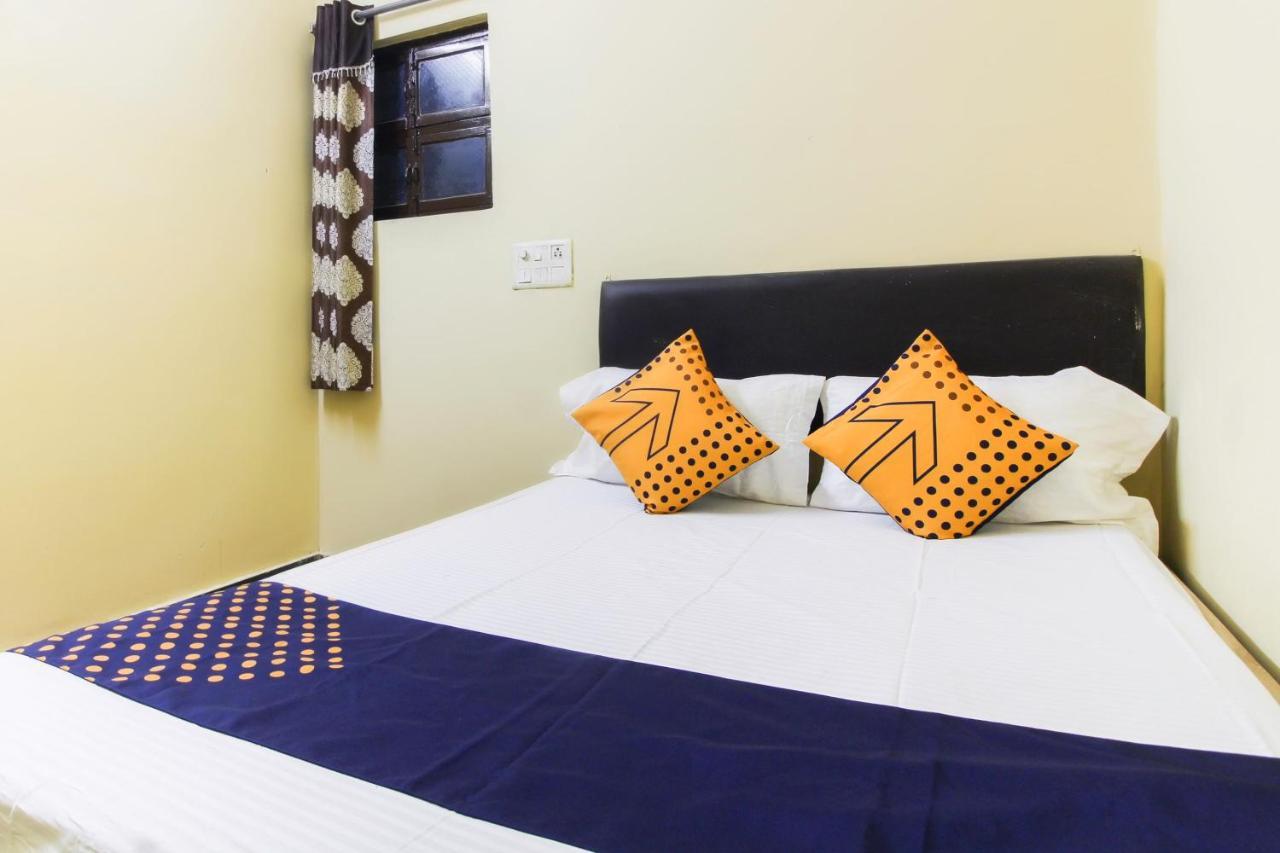 Spot On 49298 Midland Hotel Hyderabad