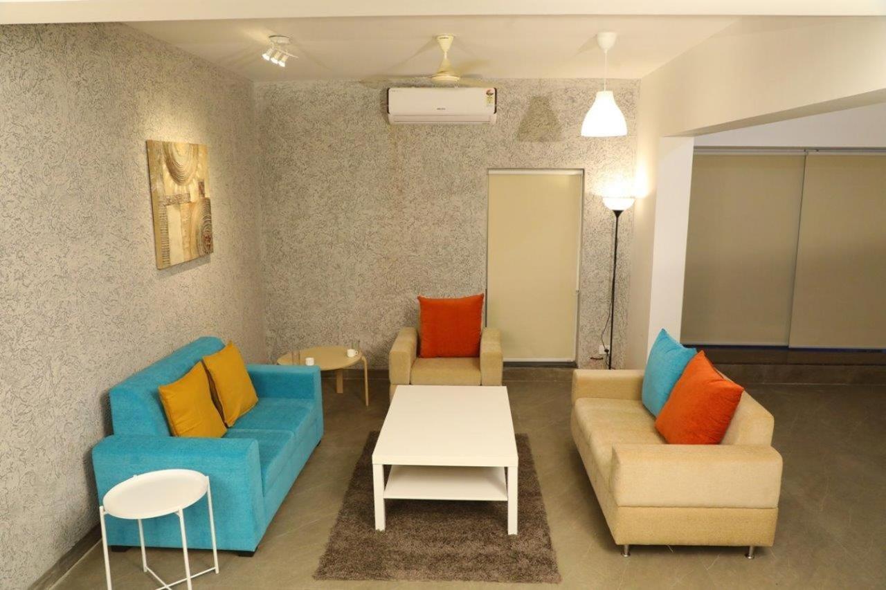 Swansuites Gachibowli Hotel