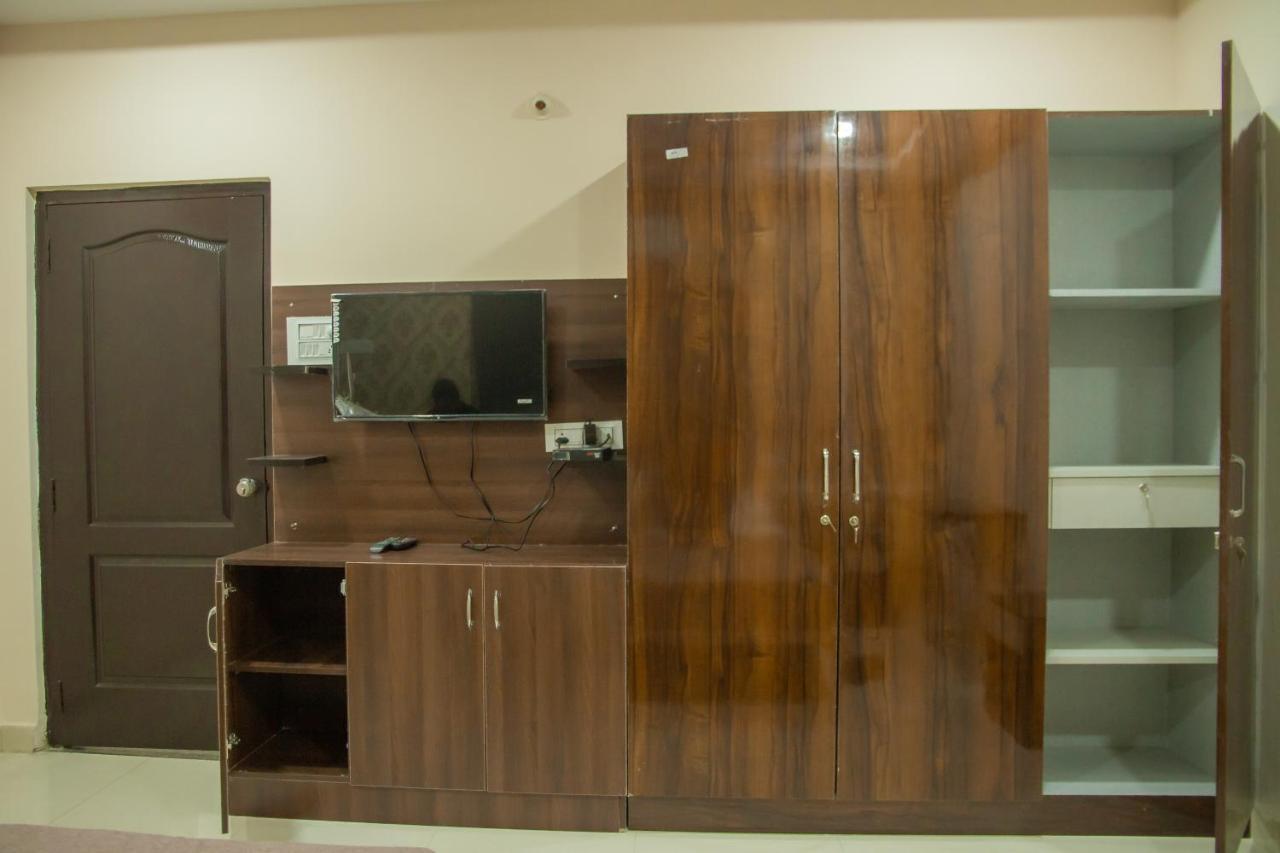 Iris Atnest Madhapur - A Business 3* Hyderabad