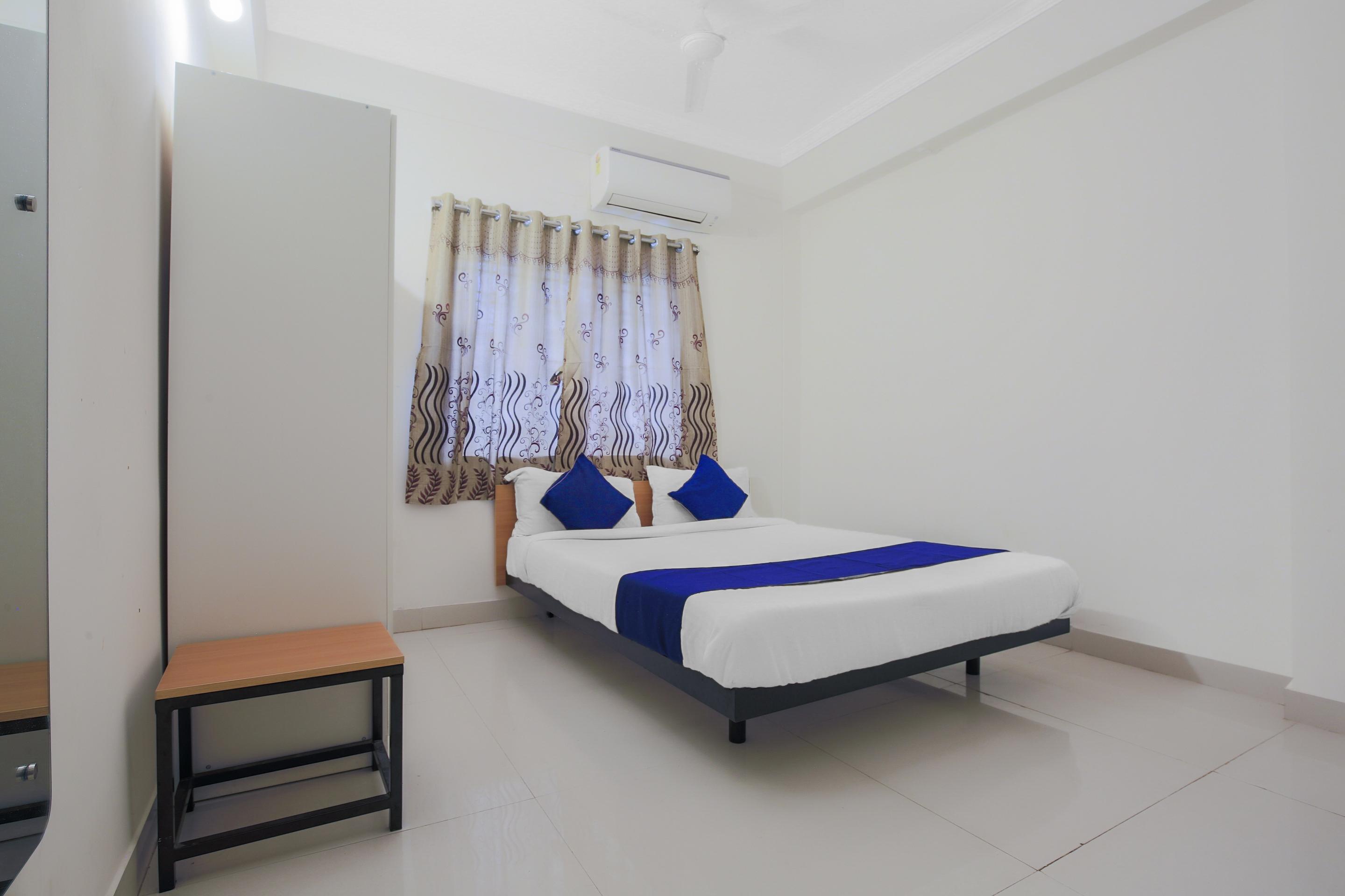 Silverkey Executive 24138 Nallagandla Hotel