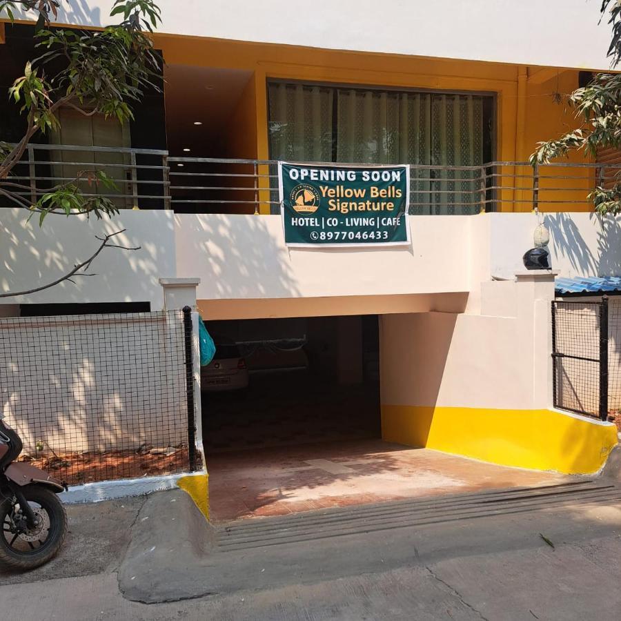 Hotel Yellow Bells Signature Hitec Hyderabad