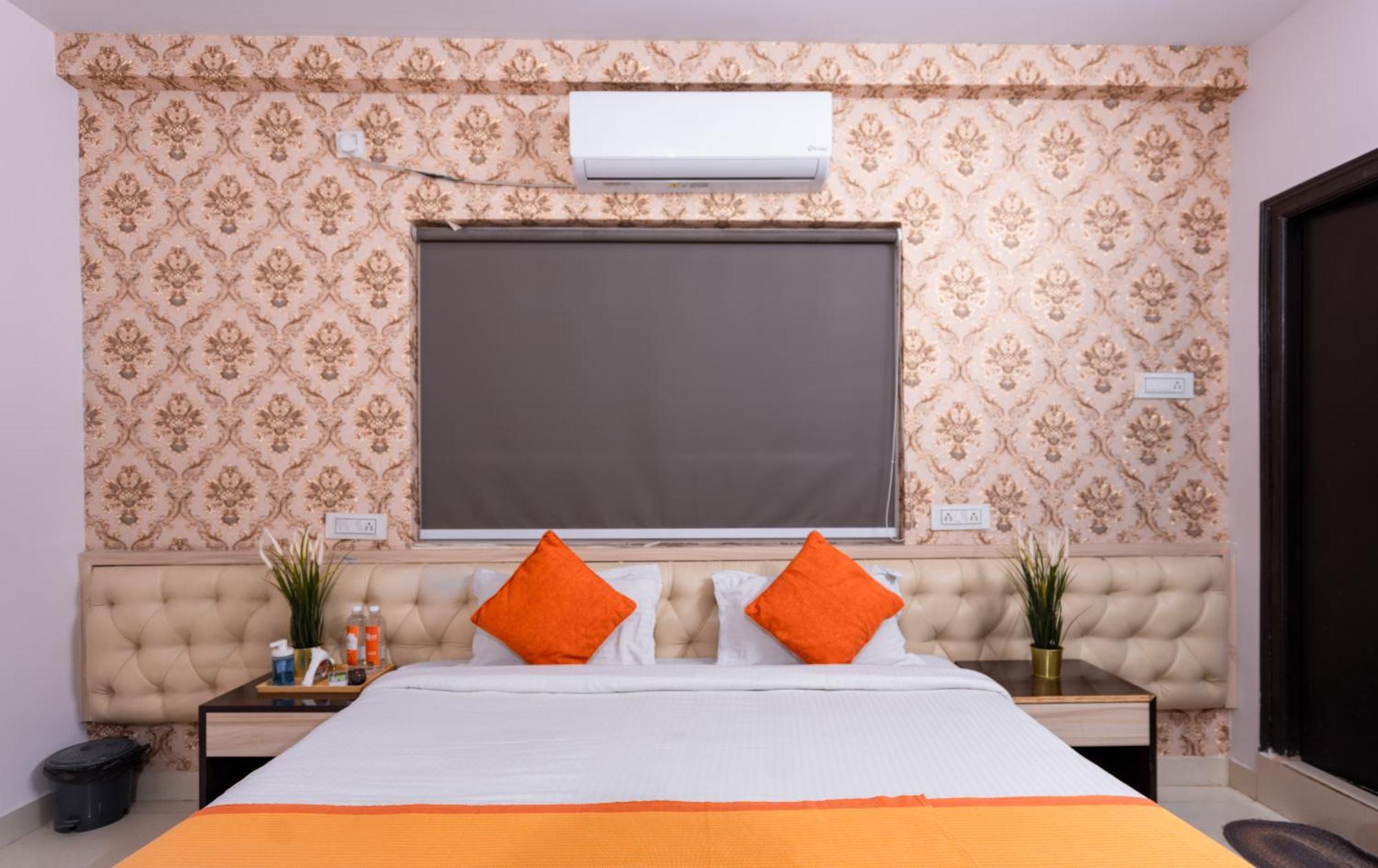 Iris Atnest Madhapur - A Business Hotel