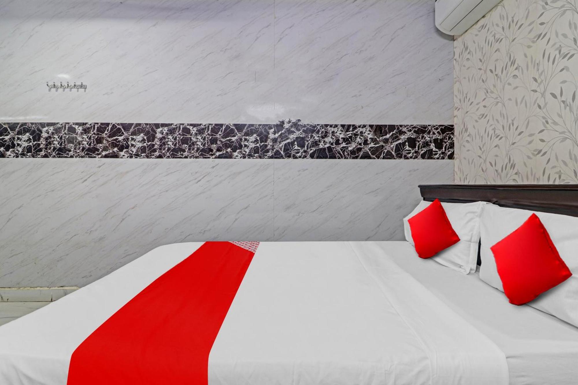 O Raghavendra 3* Hyderabad