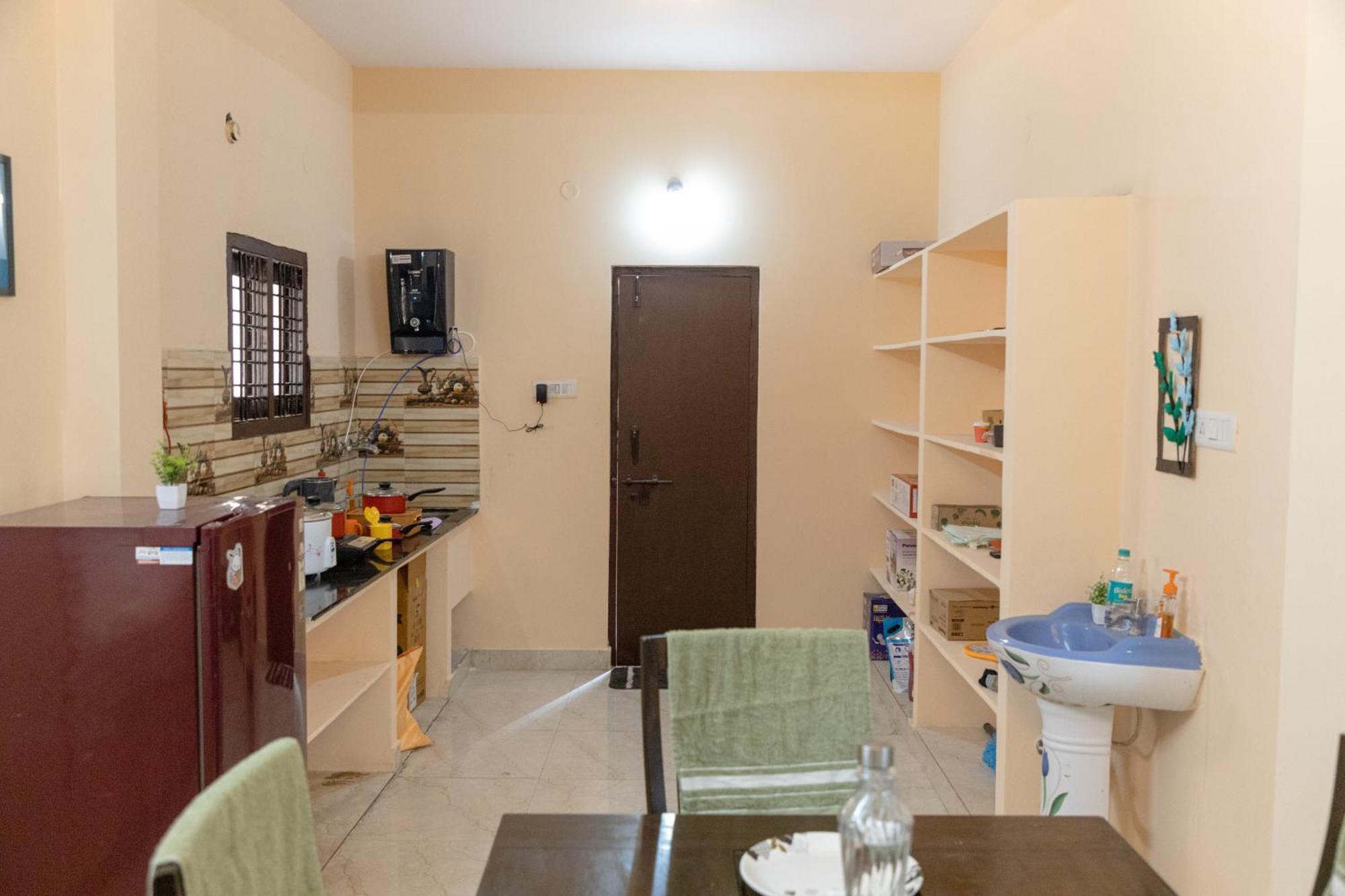 Apartment Charter 3bhk Luxurious Flat In Manikonda Hyderabad