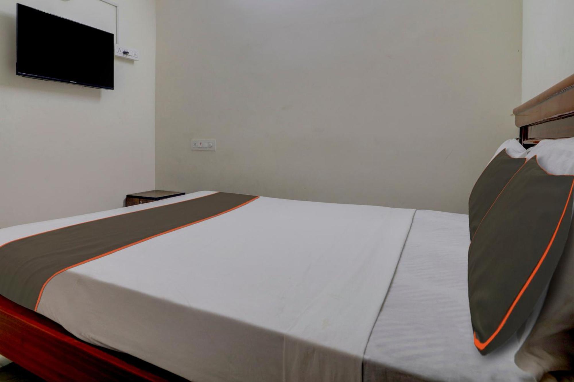 Super Collection O Manikonda Hotel *
