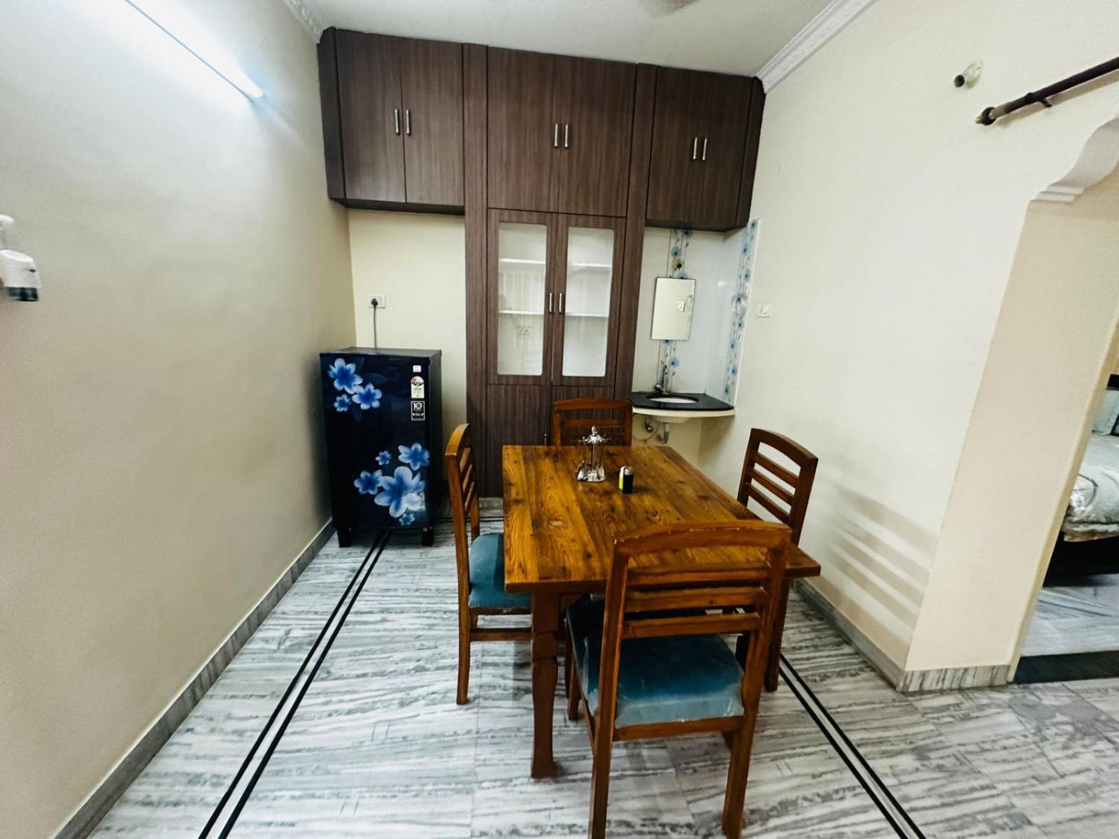 2bhk With Parking In Kukatpally Apartment *