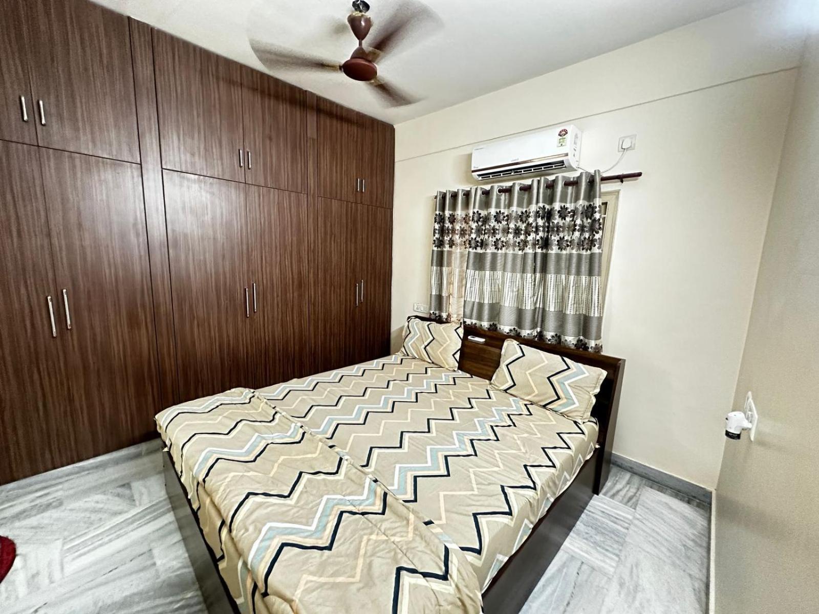 2bhk With Parking In Kukatpally Apartment *